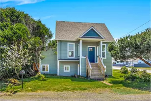 1103 Avenue F, Seaside, OR 97138 - Photo 2