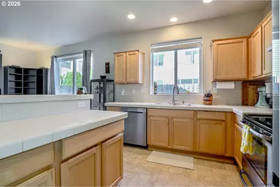 1652 SW Wright Pl, Troutdale, OR 97060 - Photo 18