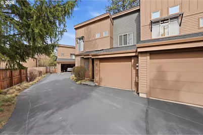 40 SW McKinley Ave, Bend, OR 97702 - Photo 34