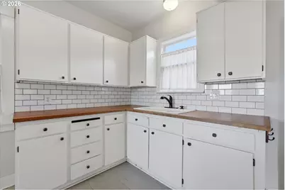 6552 NE 8th Ave, Portland, OR 97211 - Photo 16