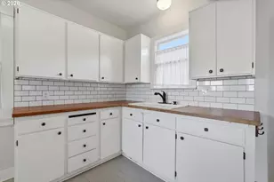 6552 NE 8th Ave, Portland, OR 97211 - Photo 16