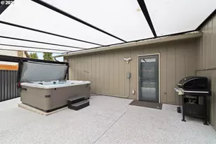 1205 NE 188th Pl, Portland, OR 97230 - Photo 26
