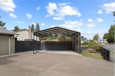 1205 NE 188th Pl, Portland, OR 97230 - Photo 4