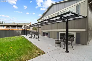 1205 NE 188th Pl, Portland, OR 97230 - Photo 30