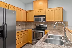 20392 Megan Ln, Fairview, OR 97024 - Photo 6