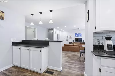 20190 SW Imperial St, Beaverton, OR 97003 - Photo 14