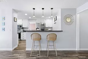 20190 SW Imperial St, Beaverton, OR 97003 - Photo 10