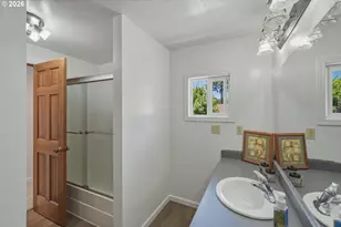 1915 Fern Ct, Coos Bay, OR 97420 - Photo 22