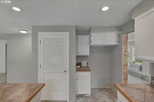 1915 Fern Ct, Coos Bay, OR 97420 - Photo 6