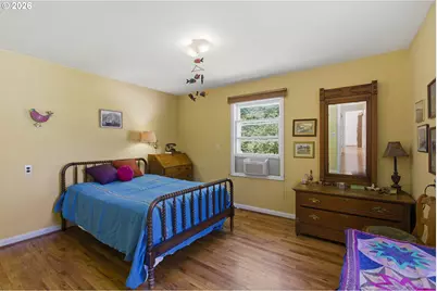 9009 SW 36th Ave, Portland, OR 97219 - Photo 16