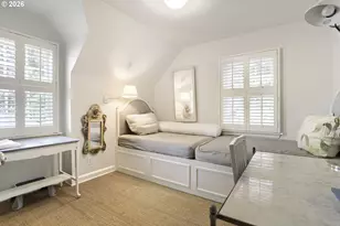 6394 SW Burlingame Ave, Portland, OR 97239 - Photo 16