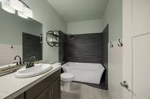 1054 Vista Oaks Dr, Forest Grove, OR 97116 - Photo 18