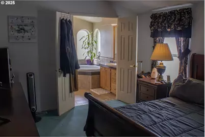 421 W Grant St, Burns, OR 97720 - Photo 22