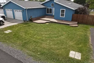 421 W Grant St, Burns, OR 97720 - Photo 2