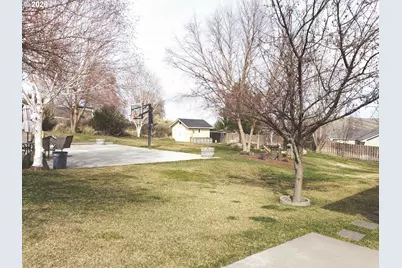 875 Lakeview Ct, Heppner, OR 97836 - Photo 4