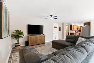 14105 SW Spinnaker Dr, Beaverton, OR 97005 - Photo 14