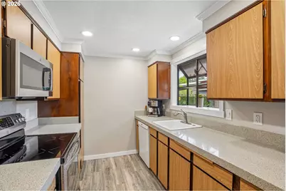 14105 SW Spinnaker Dr, Beaverton, OR 97005 - Photo 20