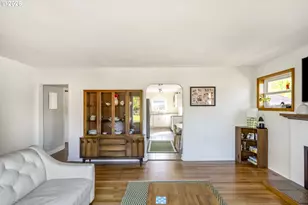 9101 N Allegheny Ave, Portland, OR 97203 - Photo 8