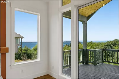5070 Ocean Ct, Bay City, OR 97107 - Photo 10