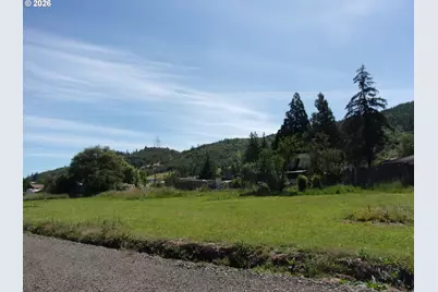 0 Walnut St, Myrtle Creek, OR 97457 - Photo 4