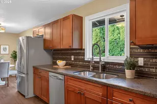 17928 Royal Ct, Lake Oswego, OR 97035 - Photo 12