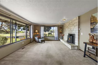 4667 St Paul Hwy NE, Saint Paul, OR 97137 - Photo 6