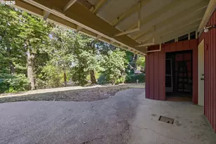 1522 Russet Dr, Eugene, OR 97401 - Photo 28