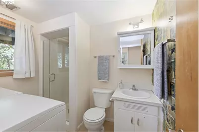 1522 Russet Dr, Eugene, OR 97401 - Photo 22