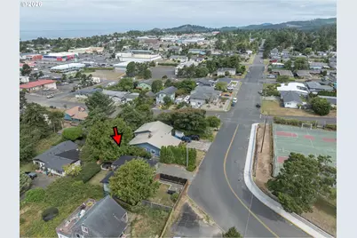317 NE Benton St, Newport, OR 97365 - Photo 38