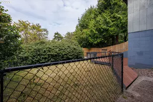 317 NE Benton St, Newport, OR 97365 - Photo 30