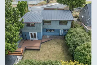 317 NE Benton St, Newport, OR 97365 - Photo 12