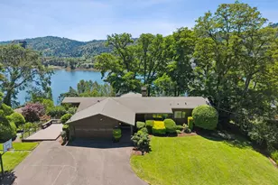 6550 N Tyler Ave, Portland, OR 97035 - Photo 2