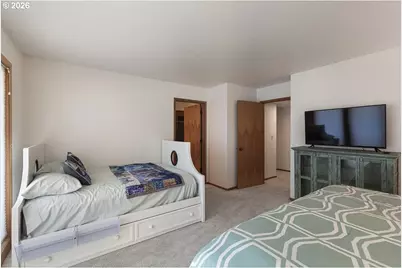 241 SW Ebb Ave, Lincoln City, OR 97367 - Photo 36