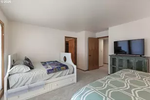 241 SW Ebb Ave, Lincoln City, OR 97367 - Photo 36