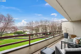 5250 S Landing Dr, Portland, OR 97239 - Photo 18