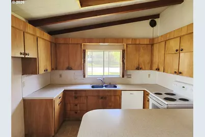 619 N Morton St, Newberg, OR 97132 - Photo 6