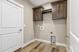 260 SE Logan St, Winston, OR 97496 - Photo 44