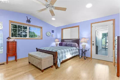 2247 Oregon Ct, Woodburn, OR 97071 - Photo 6