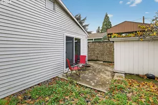 8739 SE Knapp St, Portland, OR 97266 - Photo 22