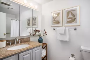 1907 NW Hoyt St, Portland, OR 97209 - Photo 28