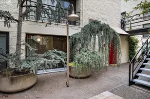 1907 NW Hoyt St, Portland, OR 97209 - Photo 6