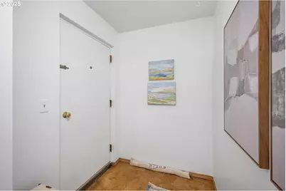 1907 NW Hoyt St, Portland, OR 97209 - Photo 10