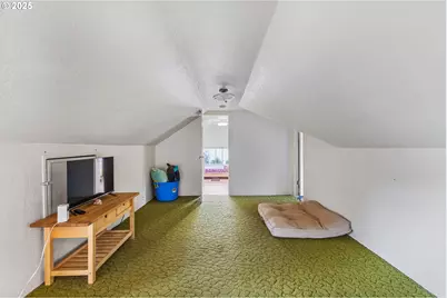 633 SE Ash St, Dallas, OR 97338 - Photo 30