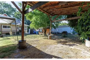 1329 Baker St, Salem, OR 97301 - Photo 24