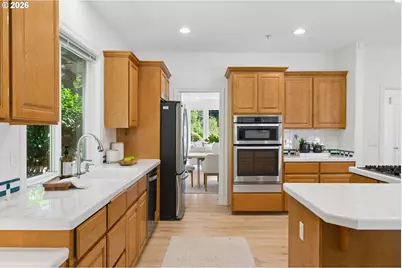 12421 SE Deerfield Pl, Happy Valley, OR 97086 - Photo 16