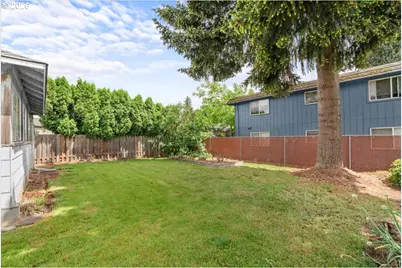 225 W Berkeley St, Gladstone, OR 97027 - Photo 24