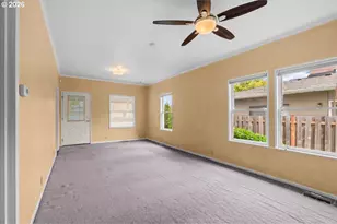 225 W Berkeley St, Gladstone, OR 97027 - Photo 6
