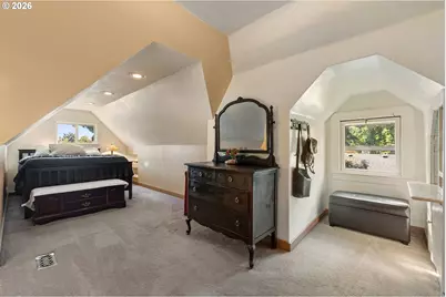 9027 N Charleston Ave, Portland, OR 97203 - Photo 10