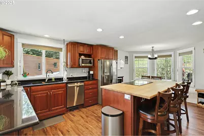 438 NW Roselawn St, Stevenson, WA 98648 - Photo 4