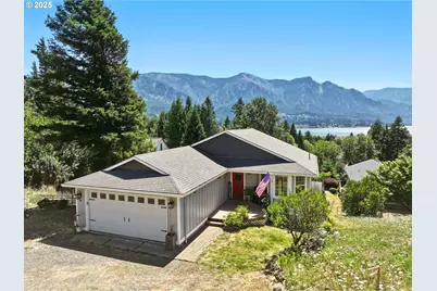 438 NW Roselawn St, Stevenson, WA 98648 - Photo 2